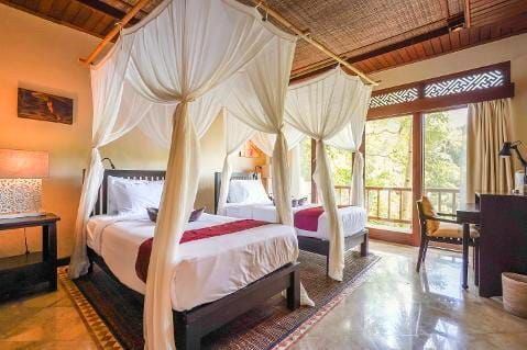 Four Seasons room at Gaia Retreat Center
